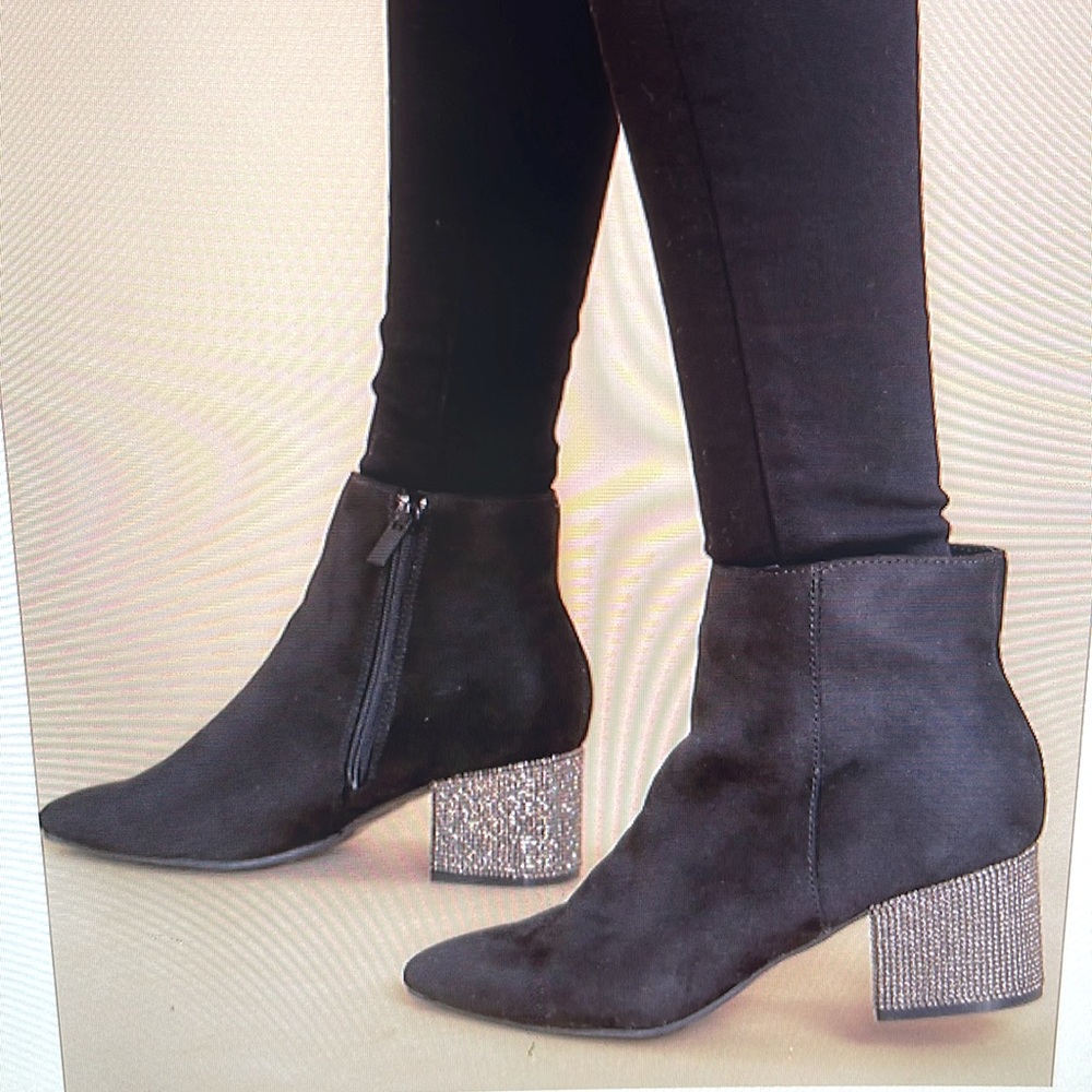 New in box- A Sparkle in your step black Rhinestone Ankle Booties - Picture 6 of 6